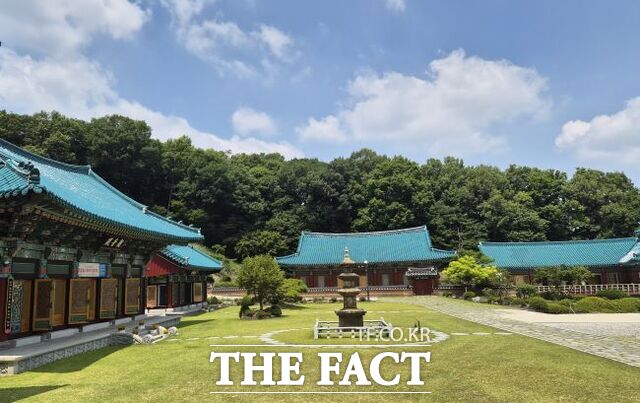 용인시 법륜사. /경기관광공사