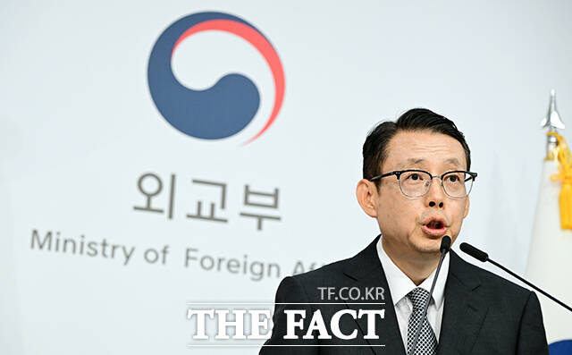 박두순 외교부 대변인이 18일 오후 서울 종로구 외교부에서 현안 관련 정례브리핑을 하고 있다. /임영무 기자