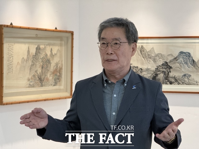 정진백 회장이 김대중기념공간과 문화예술공간 함께 가는 길 설립 취지를 설명하고 있다. /김승일 기자