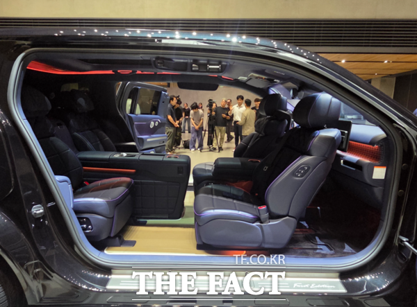 제네시스의 철학을 집대성한 풀사이즈 스포츠유틸리티차량(SUV) 'GV90'이 베일을 벗었다. 사진은 GV90 / 박성호 기자