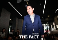  정점식 멱살 잡은 권영진 윤리위 출석 [TF사진관]