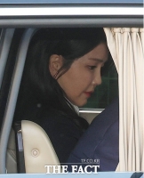  [속보]특검, '관저 이전 의혹' 김건희·윤한홍 불구속 기소