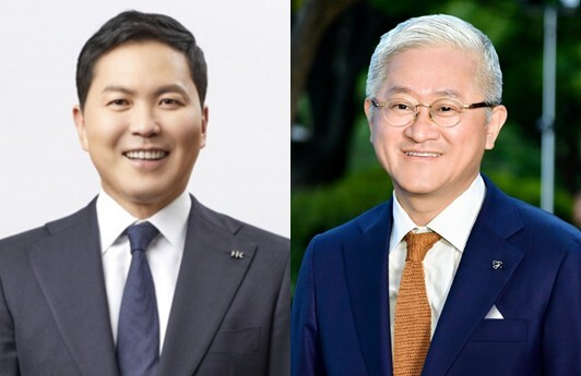 올해 상반기 주요 화장품 상장사 오너·CEO 가운데 보수를 가장 많이 받은 인물은 윤상현 콜마홀딩스 부회장(왼쪽)이다. 윤 부회장은 콜마홀딩스와 한국콜마에서 총 53억3300만원을 받았다. 서경배 아모레퍼시픽그룹 회장(오른쪽)이 52억1300만원으로 뒤를 이었다./한국콜마·아모레퍼시픽
