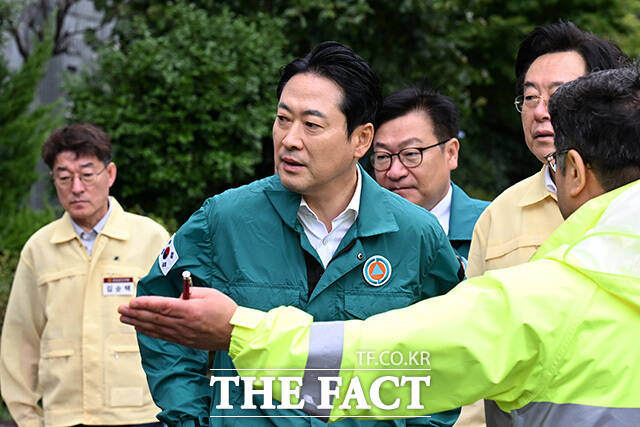 다만 중진들 사이에서는 당장 장 대표 체제 자체를 흔들기 위한 회동이라는 해석에는 선을 긋는 분위기도 감지된다./송호영 기자