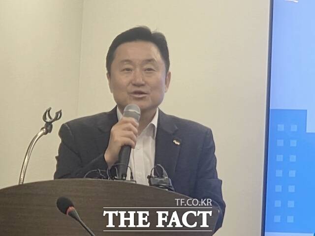 최인호 주택도시보증공사(HUG) 사장이 20일 서울에서 '전월세 안심신탁 HUG 기관장 브리핑'을 열고 도입 취지와 기대효과를 설명했다. /이중삼 기자