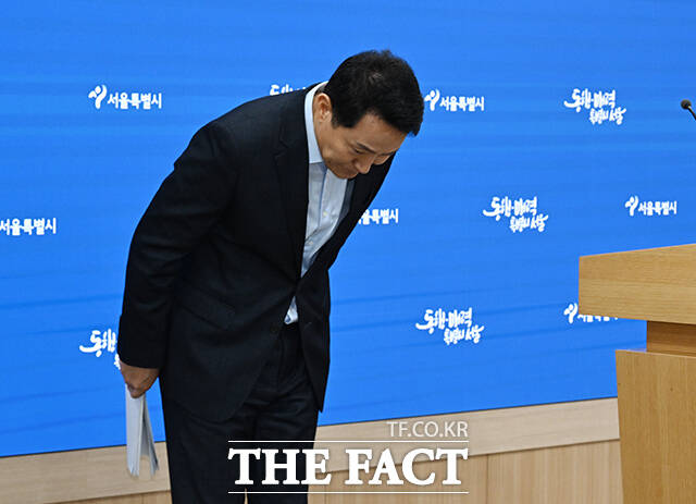 오세훈 서울시장이 20일 오전 서울 중구 서울시청 브리핑룸에서 김윤덕 국토부 장관과의 면담에 대한 입장을 밝히고 있다. /박헌우 기자