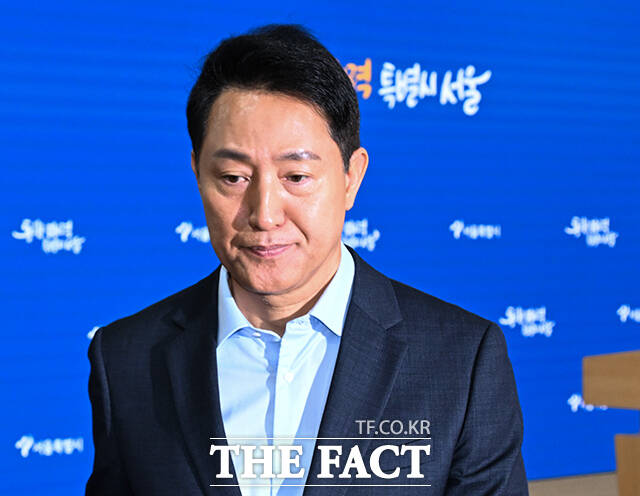 오세훈 서울시장이 20일 오전 서울 중구 서울시청 브리핑룸에서 김윤덕 국토부 장관과의 면담에 대한 입장을 밝히고 있다. /박헌우 기자