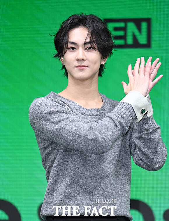 그룹 엔하이픈(ENHYPEN) 정원이 20일 오전 서울 용산구 몬드리안 서울 이태원에서 열린 미니 8집 'THE SIN : BLISS' 발매 기념 기자간담회에 참석해 포즈를 취하고 있다. /박헌우 기자