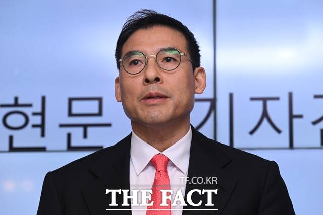 효성가(家) 차남 조현문 전 효성그룹 부사장이 지난 2024년 7월 서울 강남구 스파크플러스에서 부친 고(故) 조석래 효성그룹 명예회장의 유산 상속과 관련한 기자간담회를 열고 입장을 밝히고 있다. /박헌우 기자