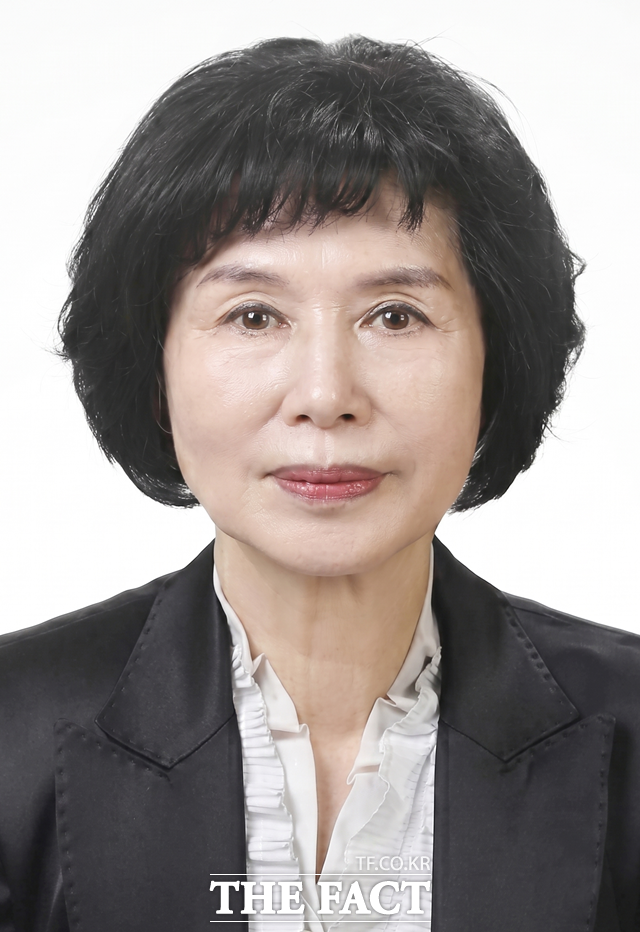 김명자 씨가 오는 25일 경상국립대 2025학년도 후기 제76회 학위수여식에서 박사학위를 취득한다. /경상국립대