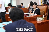  법사위, 與 주도 '조희대 증인 출석' 의결…압박 수위 높여