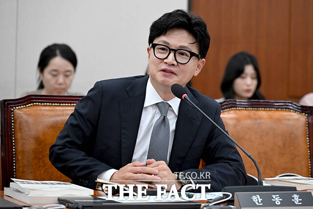 이재명 대통령이 무죄를 선고받은 노웅래 전 의원에게 과거 공천 배제한 것을 사과하자, 한동훈 의원은