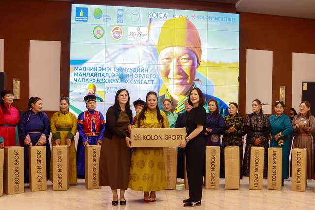 코오롱FnC는 몽골 울란바타르에서 열린 UN사막화방지협약 당사국총회(UNCCD COP17)에 자사 몽골 순환경제 프로젝트를 소개하고, 현지 유목민을 대상으로 기후변화 대응 교육을 지원하기로 했다. /코오롱FnC