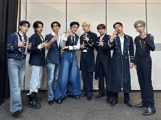 그룹 에이티즈(ATEEZ)가 열네 번째 미니앨범 'GOLDEN HOUR : Part.5'의 타이틀곡 'BAD'로 각종 음원 차트에서 호성적을 이어가고 있다./KQ엔터테인먼트