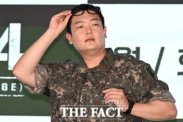 배우 남태우, 이원정, 이현균, 오대환, 김동준, 김민호(왼쪽 위부터 시계 방향)가 24일 오후 서울 구로구 신도림 디큐브시티 더 세인트 그랜드볼룸에서 열린 ENA 새 월화드라마 '신병4: 사보타주' 제작발표회에 참석해 포즈를 취하고 있다. /박상민 기자