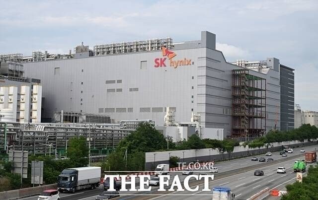 SK하이닉스 노사의 올해 임단협 잠정합의안이 전임직 노조 조합원 투표에서 부결됐다. /박헌우 기자