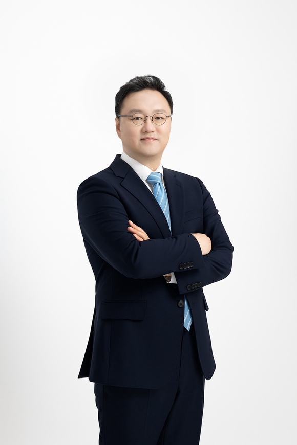 현대차증권은 오는 9월 1일 리서치센터를 4개팀 체제로 재편하고 장문수 연구원을 신임 리서치센터장으로 선임한다. /현대차증권
