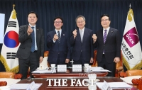  김정석 한국교회총연합 대표회장 만난 김민석 대표 [TF사진관]
