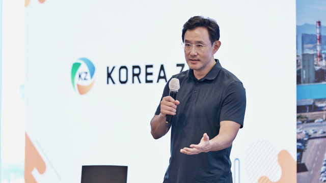 고려아연이 최윤범 회장 취임 이후 임직원 교육 투자를 지속적으로 확대하며 인재 육성에 속도를 내고 있다고 26일 밝혔다. 사진은 최윤범 회장. /고려아연