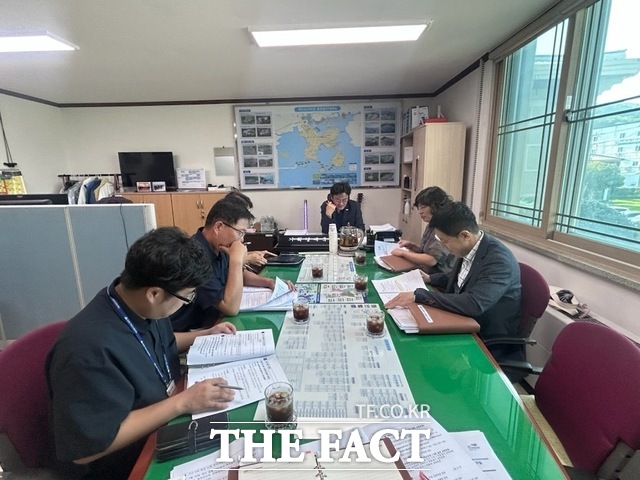 여수시는 지난 25일 2026년 숙박·음식업소 물가안정 전담팀(TF) 4차 회의를 열고 부서별 추진 상황을 점검했다. /여수시