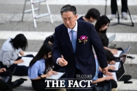  떠나는 정성호 