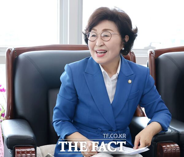 최옥술 대전시 자치구의회 의장협의회 제10대 전반기 회장. /유성구의회