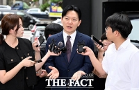  '증인 선서 거부' 박상용 검사, 공공범죄수사대 출석 [TF사진관]