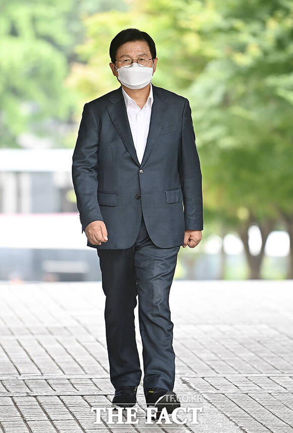 내란선동 등 혐의 관련 공판 출석하는 황교안 자유와혁신 대표.