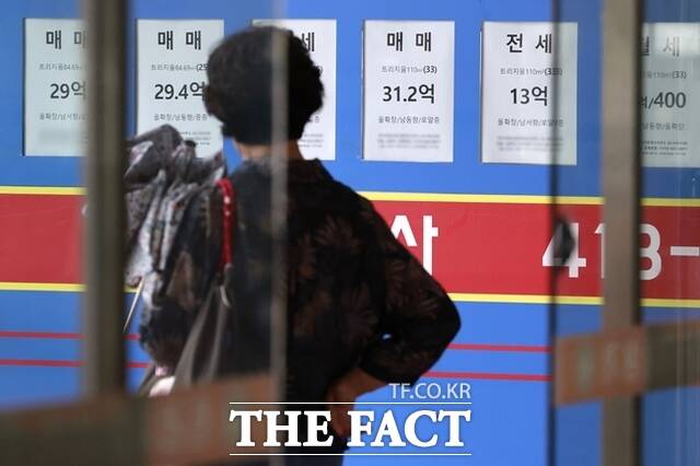 직방에 따르면 9월 전국에서 아파트 2만2704가구가 분양시장에 나온다. 지난해 같은 달보다 15% 늘어난 물량이다. /뉴시스