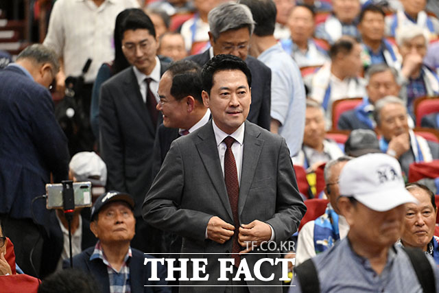 장동혁 국민의힘 대표가 사관학교 폐교 저지 국민연대 발대식 및 결의대회에 참석하고 있다.