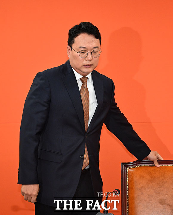 천하람 개혁신당 당대표 권한대행 겸 원내대표가 31일 오전 서울 여의도 국회에서 열린 기자간담회에서 발언을 하고 있다. /국회=서예원 기자