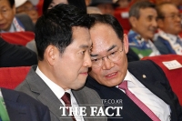  대화 나누는 장동혁-임종득 [포토]