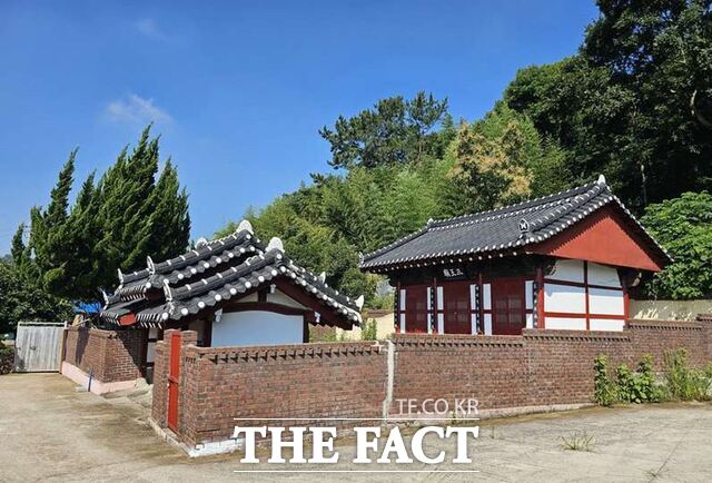 전남광주시 함평군 향토문화유산으로 지정된 '함평 삼왕묘'