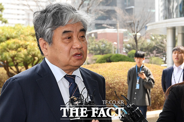 검찰은 한 전 위원장에게 징역 3년을, 양모 전 방송정책국장과 차모 전 운영지원과장에게는 징역 2년6개월을 선고해 달라고 재판부에 요청했다. 당시 심사위원장이었던 윤모 광주대 신문방송학과 교수와 심사위원 2명에게는 각각 징역 2년과 1년6개월을 구형했다. /남용희 기자