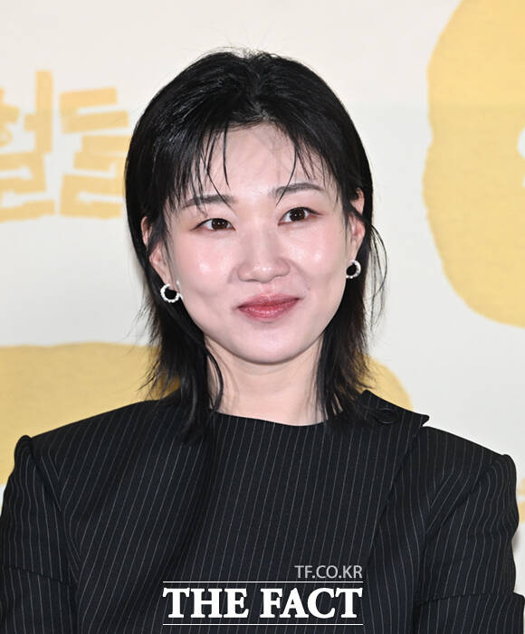 배우 하윤경이 1일 서울 용산구 CGV 용산 아이파크몰에서 열린 영화 '철들 무렵' 언론시사회 및 기자간담회에 참석하고 있다. /이새롬 기자