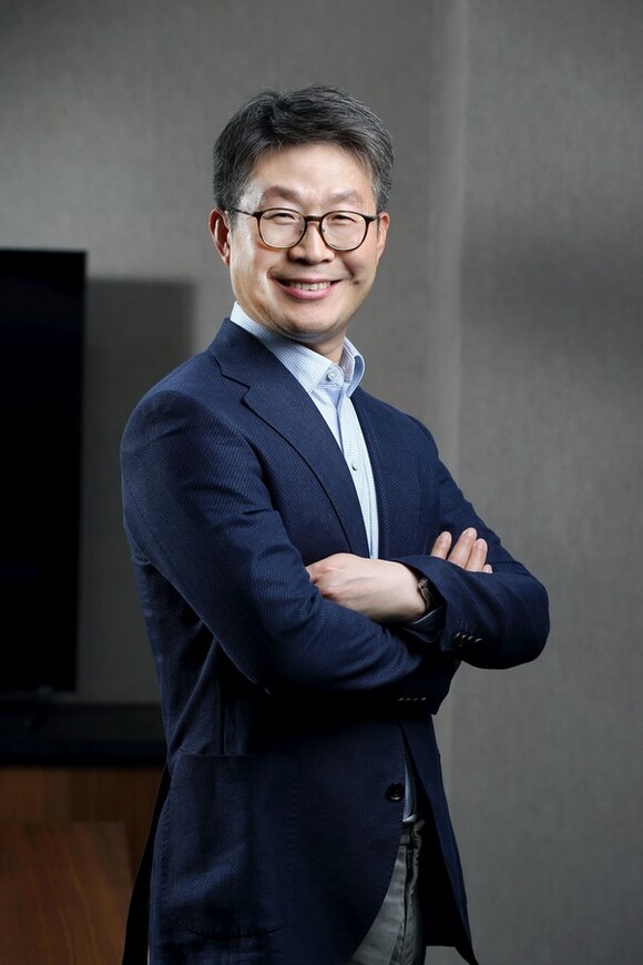 최진환 전 롯데렌탈 대표가 칼라일 아시아 자문팀 선임고문으로 합류한다. /칼라일