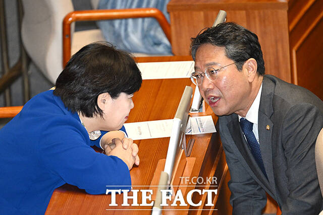 용혜인 성평등가족부 장관 후보자의 빈자리.