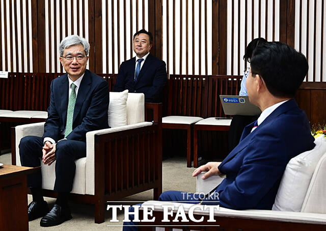 발언하는 김상환 헌법재판소장.