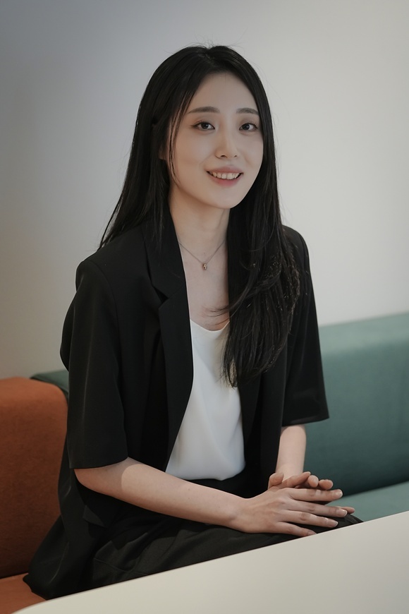 전채영 PD가 <더팩트>와 만나 웨이브 오리지널 서바이벌 예능프로그램 '피의 게임X' 종영 소감을 전했다. /웨이브