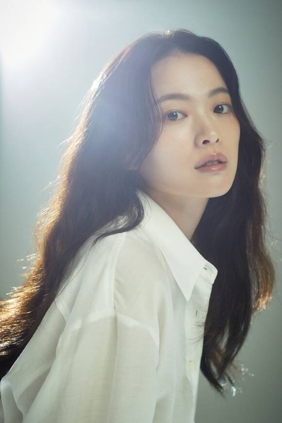 천우희가 각기 다른 콘셉트를 오가며 새로운 얼굴을 보여줬다. /블리츠웨이엔터테인먼트
