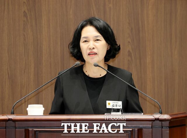 충남도의회 제371회 제1차 본회의에서 김은나 의원이 5분 발언을 진행하고 있다. /충남도의회