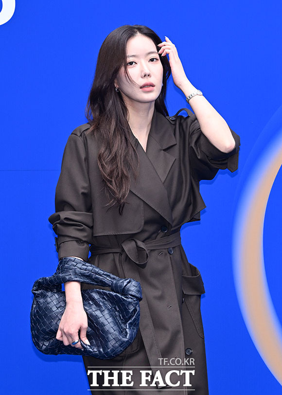 배우 임수향이 2일 오전 서울 중구 동대문디자인플라자(DDP)에서 열린 2027 S/S 서울패션위크 라이 포토월에 참석하고 있다. /서예원 기자