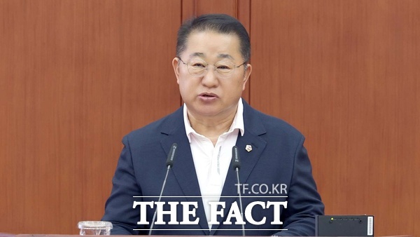 이한영 대전시의회 의원(국민의힘, 서구 6)이 2일 열린 제299회 제1차 정례회 제2차 본회의에서 시정 및 교육행정에 관한 질의를 하고 있다. /대전시의회