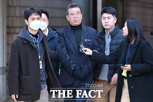 중증 장애인 입소자들을 성폭행한 혐의로 기소된 색동원 전 시설장 김 모 씨가 1심에서 징역 15년을 선고받았다. /남윤호 기