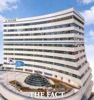  전국 최대 규모 경기도의회, 굴곡진 70년 역사