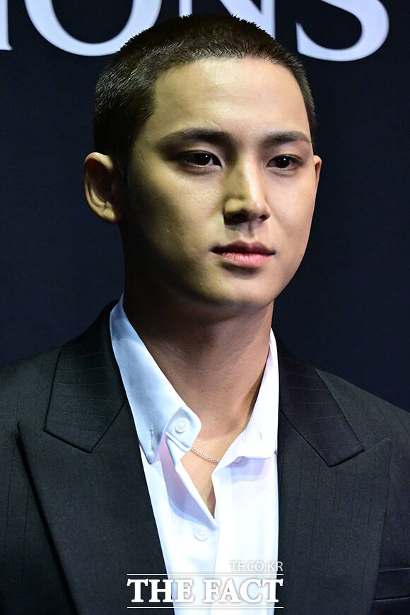 민규는 오는 10일부터 사회복무요원으로 대체 복무할 예정이다.
