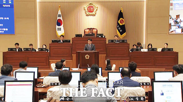 울릉 출신 정윤태 경북도의원이 13대 경북도의원 취임 후 첫 5분 자유발언을 하고 있다. /경북도의회