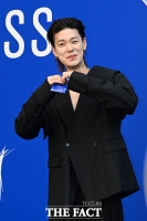  젤로 '쑥스러운 하트' [포토]