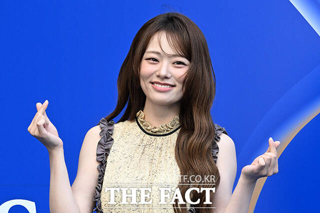 인플루언서 최윤녕이 4일 오후 서울 중구 동대문디자인플라자(DDP) 에서 열린 2027 S/S 서울패션위크 까이에 포토월에 참석하고 있다. /김성렬 기자
