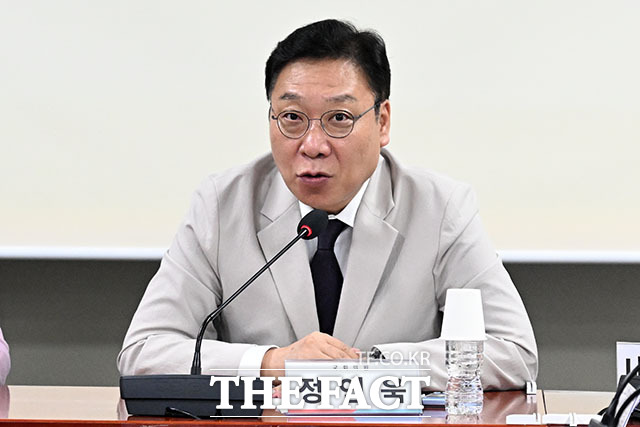 정연욱 국민의힘 의원이 7일 김승원 법무부 장관 후보자를 둘러싼 '신약 로비 의혹'과 관련해 